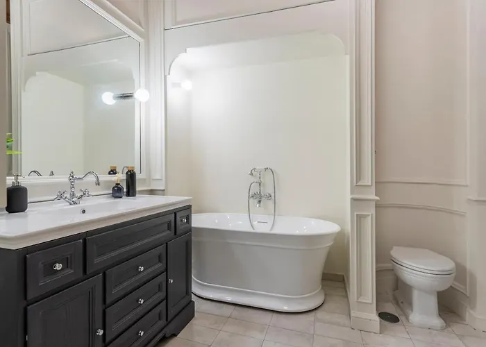 아파트 Luxury Cola *